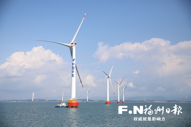 福清海壇海峽海上風電項目46臺風機全部吊裝完成