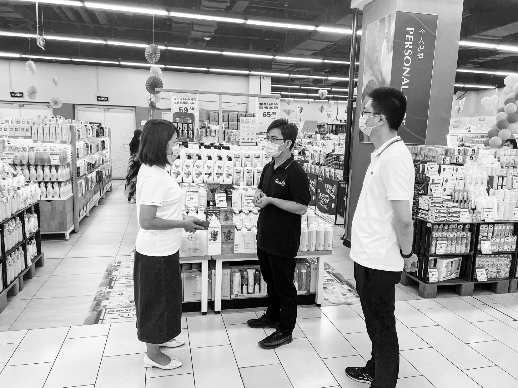 市商務(wù)局督查消防安全和疫情防控工作