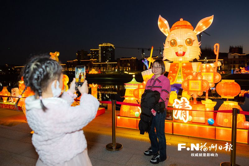 福清舉辦首屆元宵燈會 弘揚“福”文化點亮“夜”經(jīng)濟
