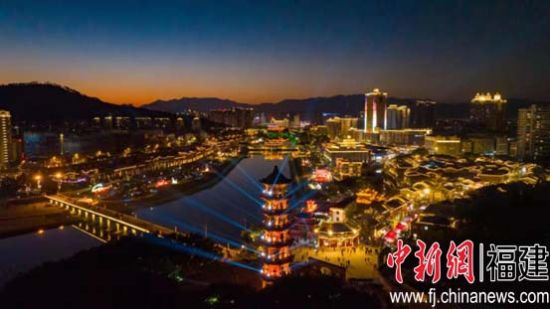 福清舉辦首屆元宵燈會 豐富市民文化生活