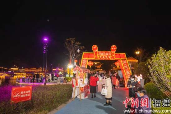 福清舉辦首屆元宵燈會 豐富市民文化生活