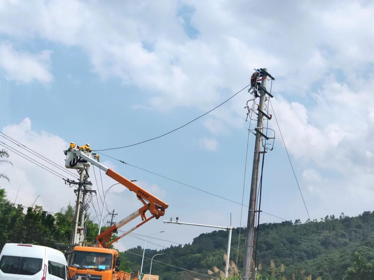 38d2f2794e16e5170abfb44ec75a5e9.jpg 38d2f2794e16e5170abfb44ec75a5e9.jpg